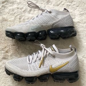 Nike VaporMax 2 flyknit metallic gold